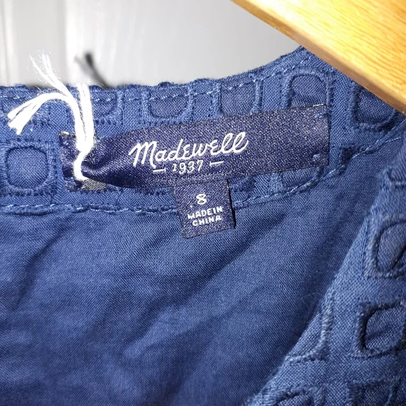 Dress - Picture 4 of 5